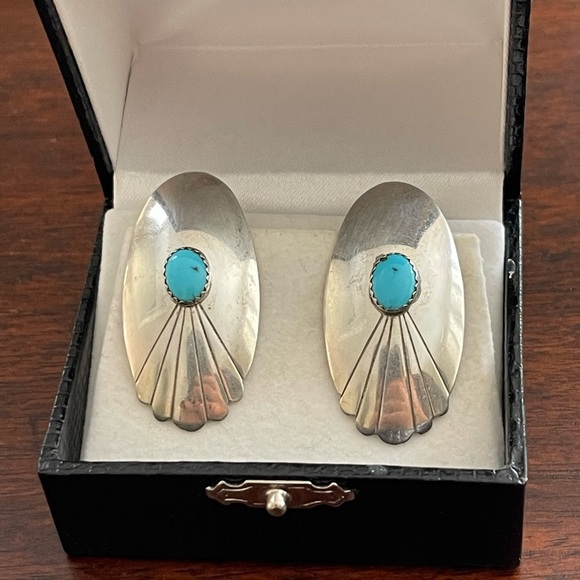 Native American Arizona turquoise sterling silver earrings - Picture 2 of 7